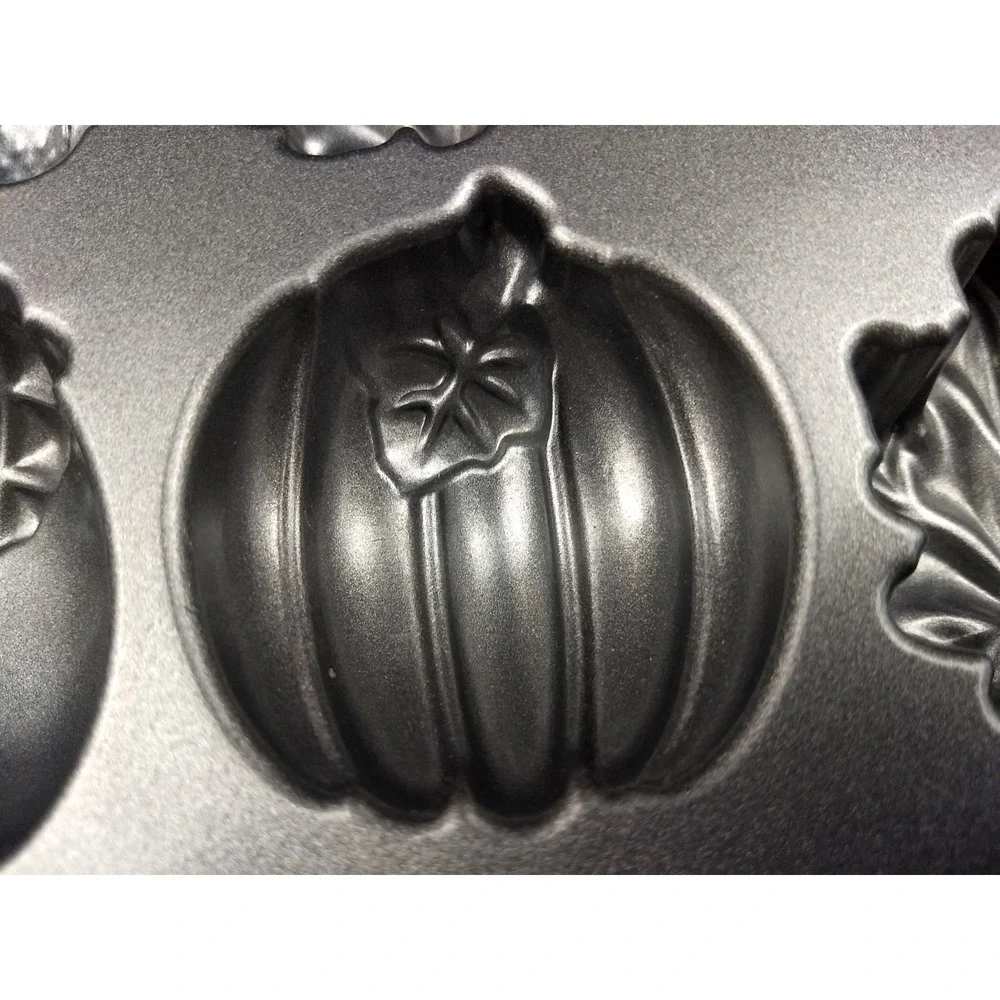 Nordic Ware Autumn Cakelet Baking Pan Pumpkin Turkey Leaf Acorn Non Stick NEW